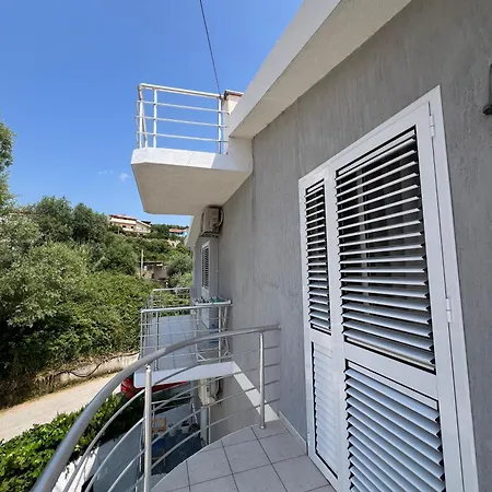 Apartman Ela's Orikum